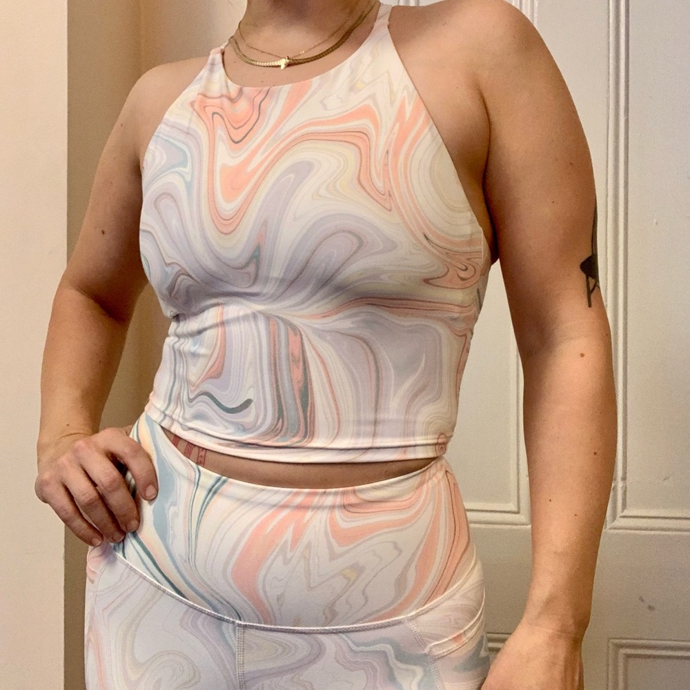 *RARE SWIRL POP PRINT* Old Navy size S Powersoft set w/functional pockets 🥵🍥